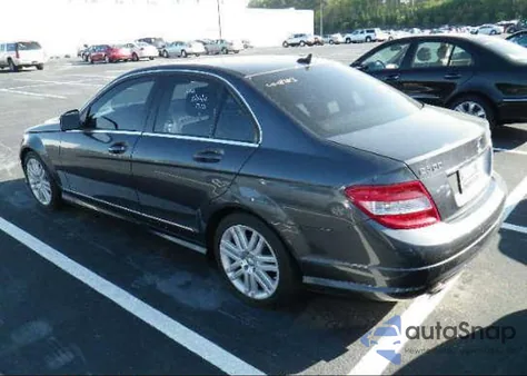 2009 Mercedes-Benz C300 4 Matic из США, поврежденный, VIN WDDGF81X69F210691